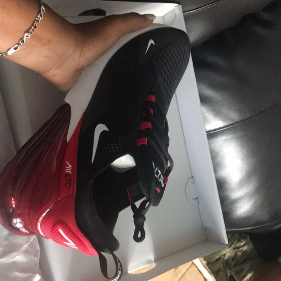 Nike Air 270s - Picture 2 of 6